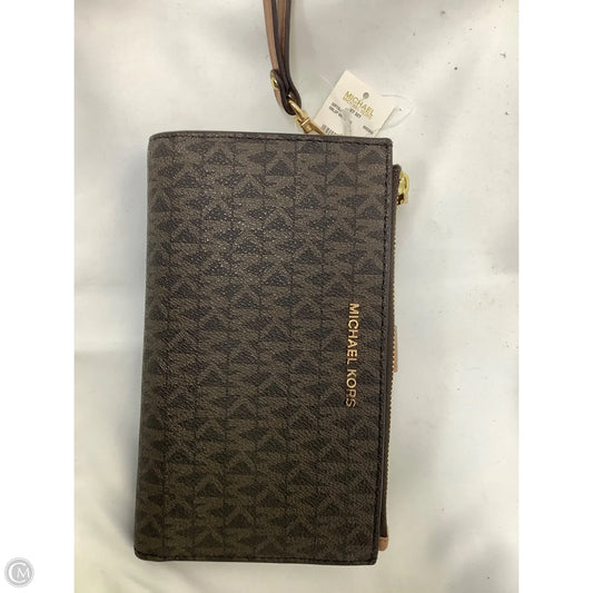 Wristlet Designer By Michael Kors, Size: Medium