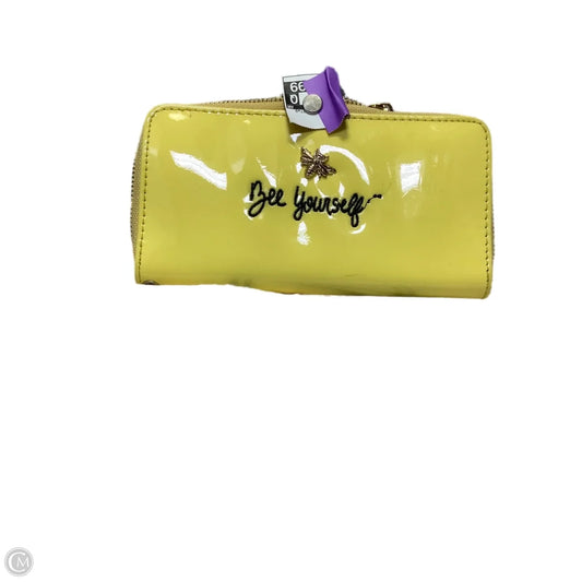 Wallet By Clothes Mentor, Size: Medium