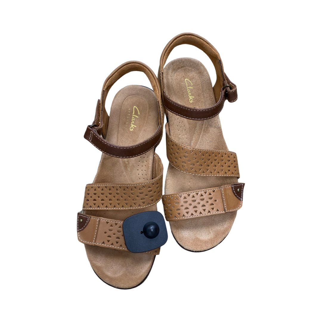 Sandals Flats By Clarks In Brown, Size:7.5