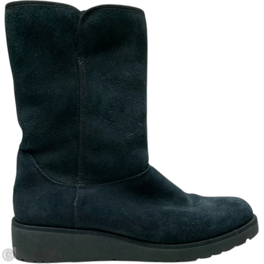 Boots Designer By Ugg In Black, Size: 9