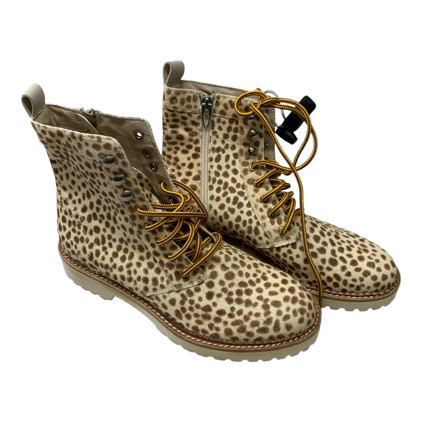 Boots Ankle Heels By Dolce Vita In Animal Print, Size: 7