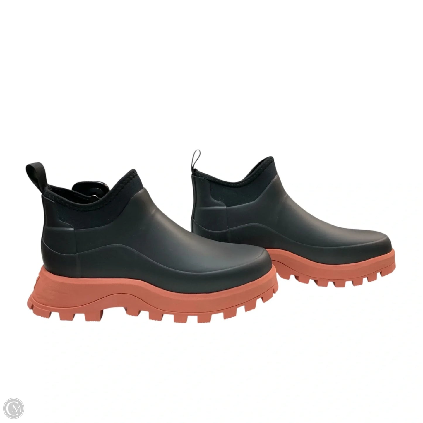 Boots Designer By Hunter In Black & Pink, Size: 7