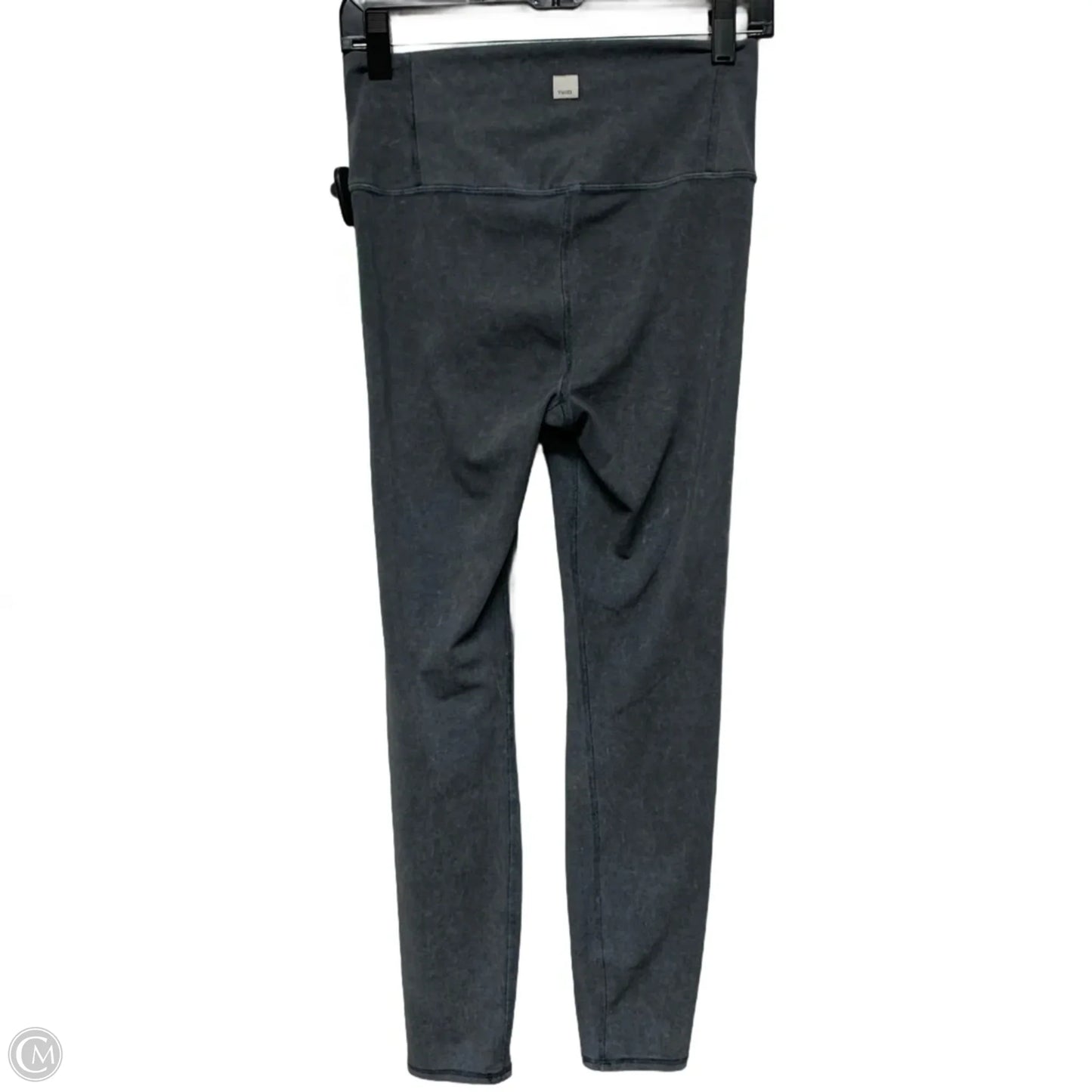 Athletic Leggings By Vuori In Grey, Size: M