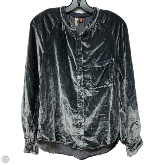 Top Long Sleeve By Pilcro In Grey, Size: S