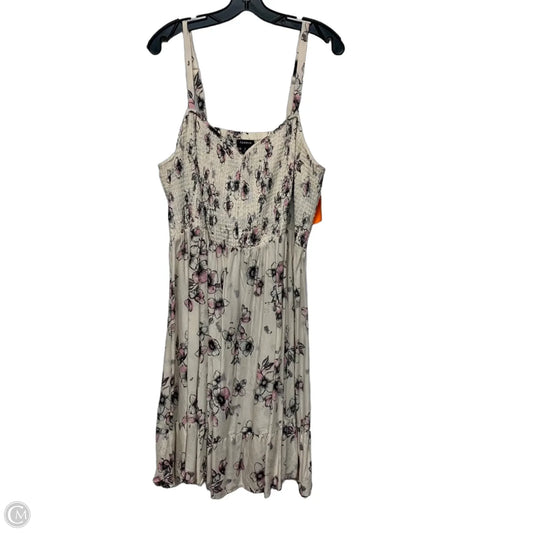 Dress Casual Short By Torrid In Cream & Pink, Size: 3x
