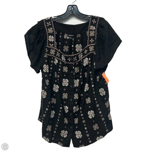 Top Short Sleeve By Torrid In Black & Pink, Size: 1x
