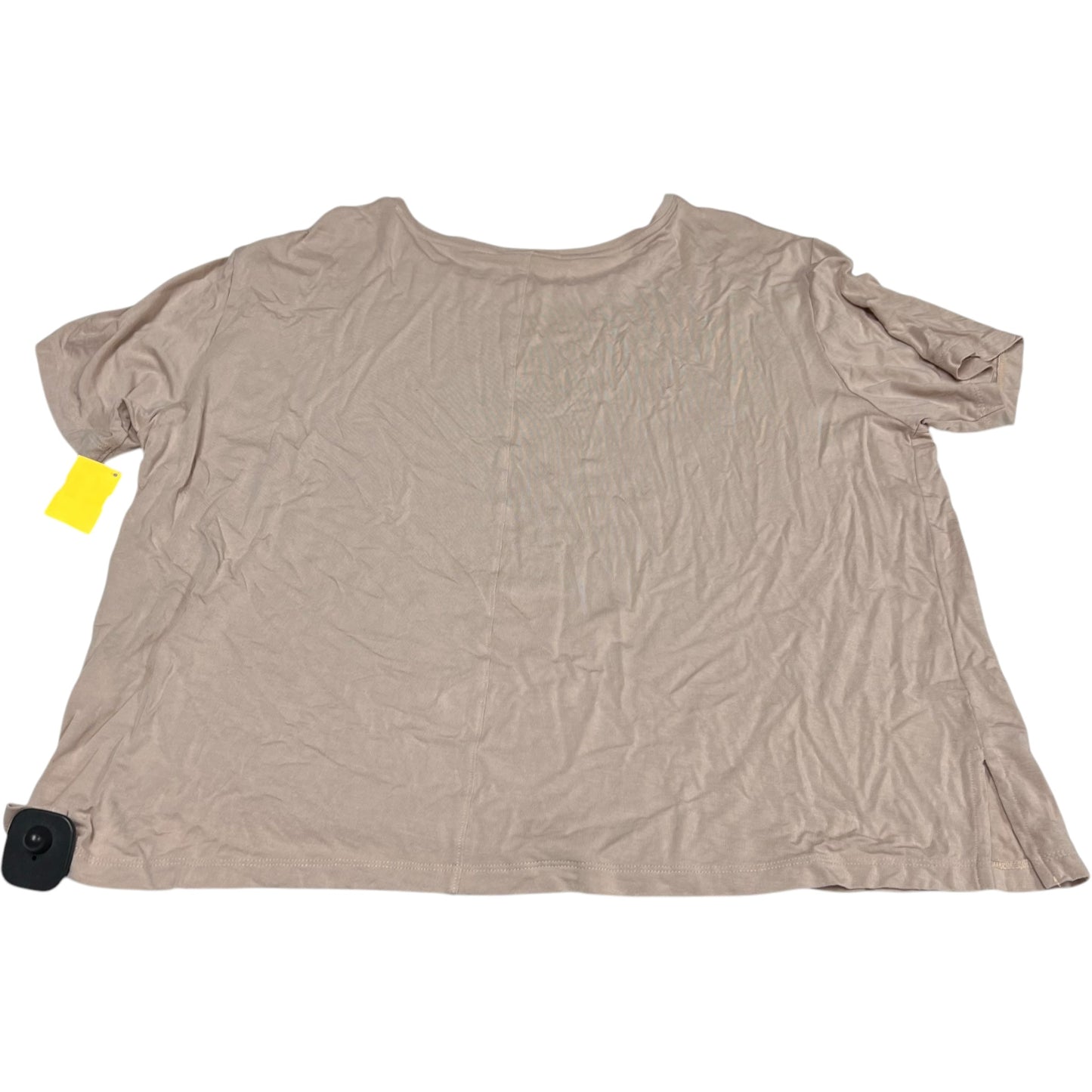 Top Short Sleeve By Christian Siriano In Beige, Size: 1x