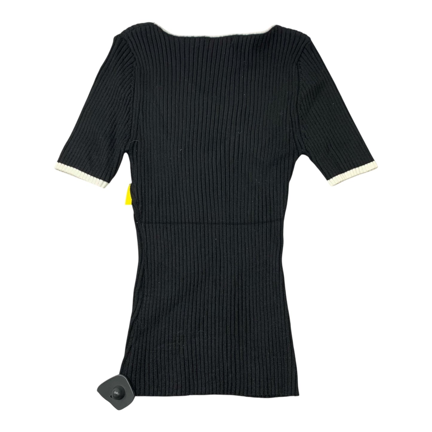 Top Short Sleeve By Zesica In Black, Size: S