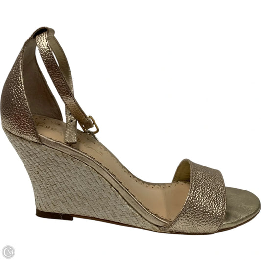 Sandals Designer By Lilly Pulitzer In Gold, Size: 6