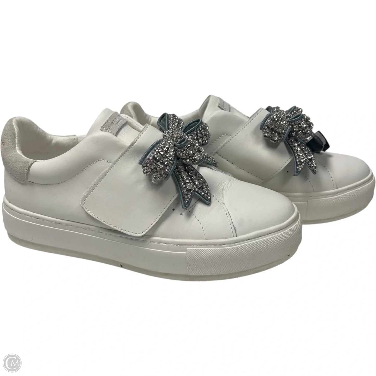 Shoes Designer By Kurt Geiger In White, Size: 9