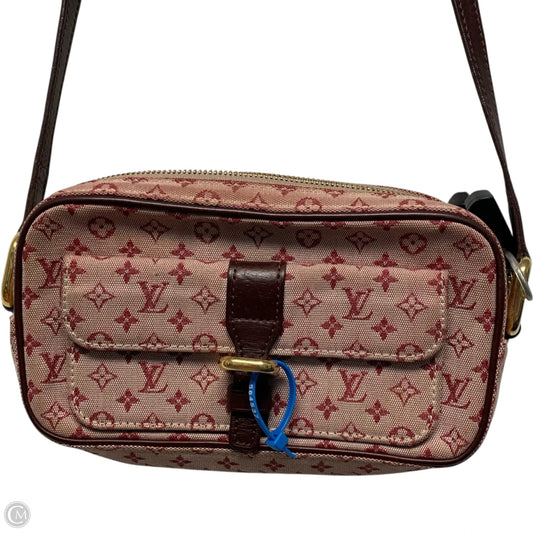 Crossbody Luxury Designer By Louis Vuitton, Size: Small