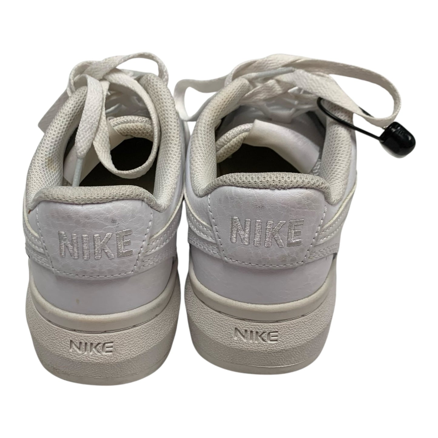 Shoes Sneakers By Nike In White, Size: 6