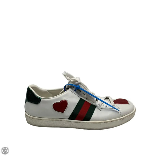 Shoes Luxury Designer By Gucci In White, Size: 7