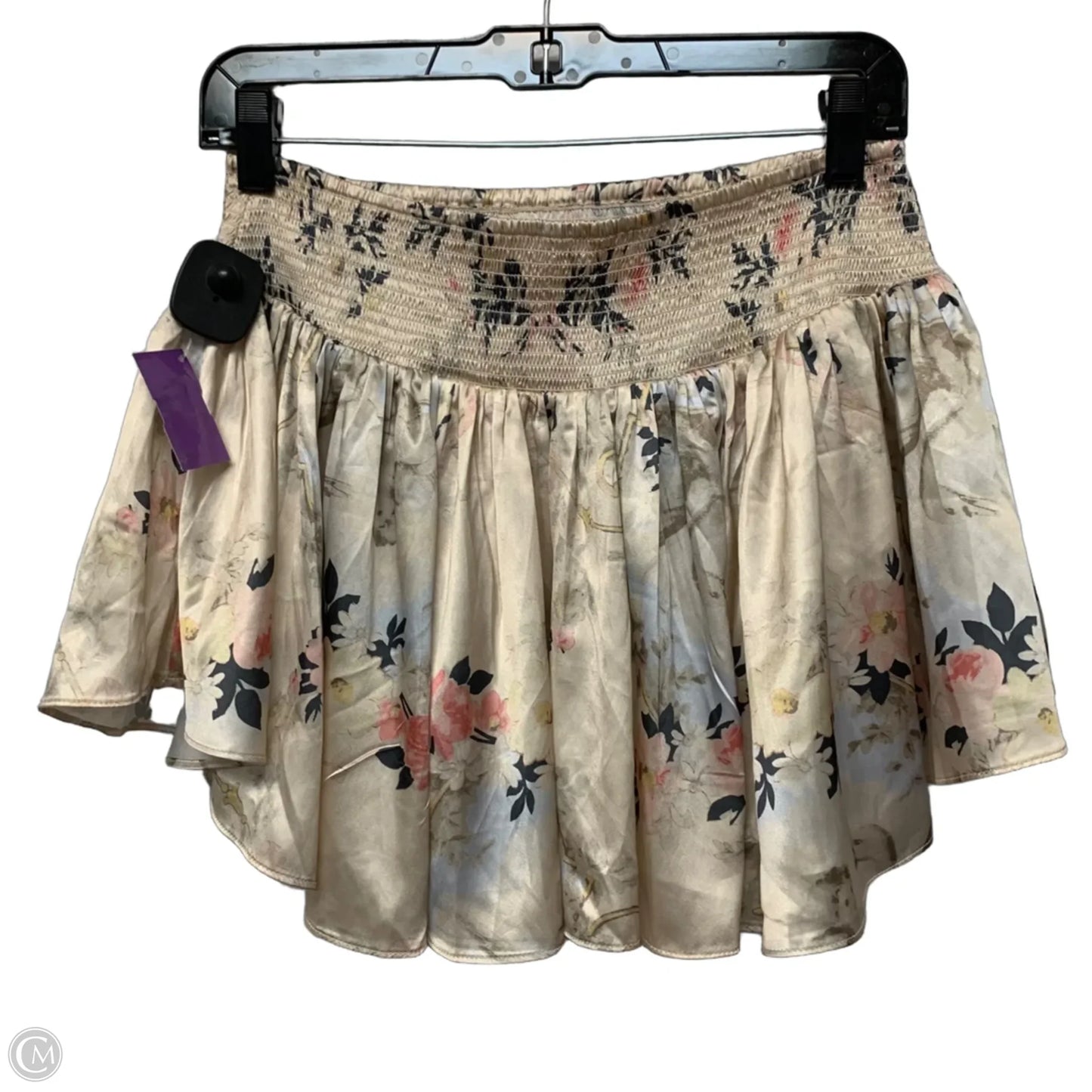 Skirt Mini & Short By Kimchi Blue In Cream, Size: S