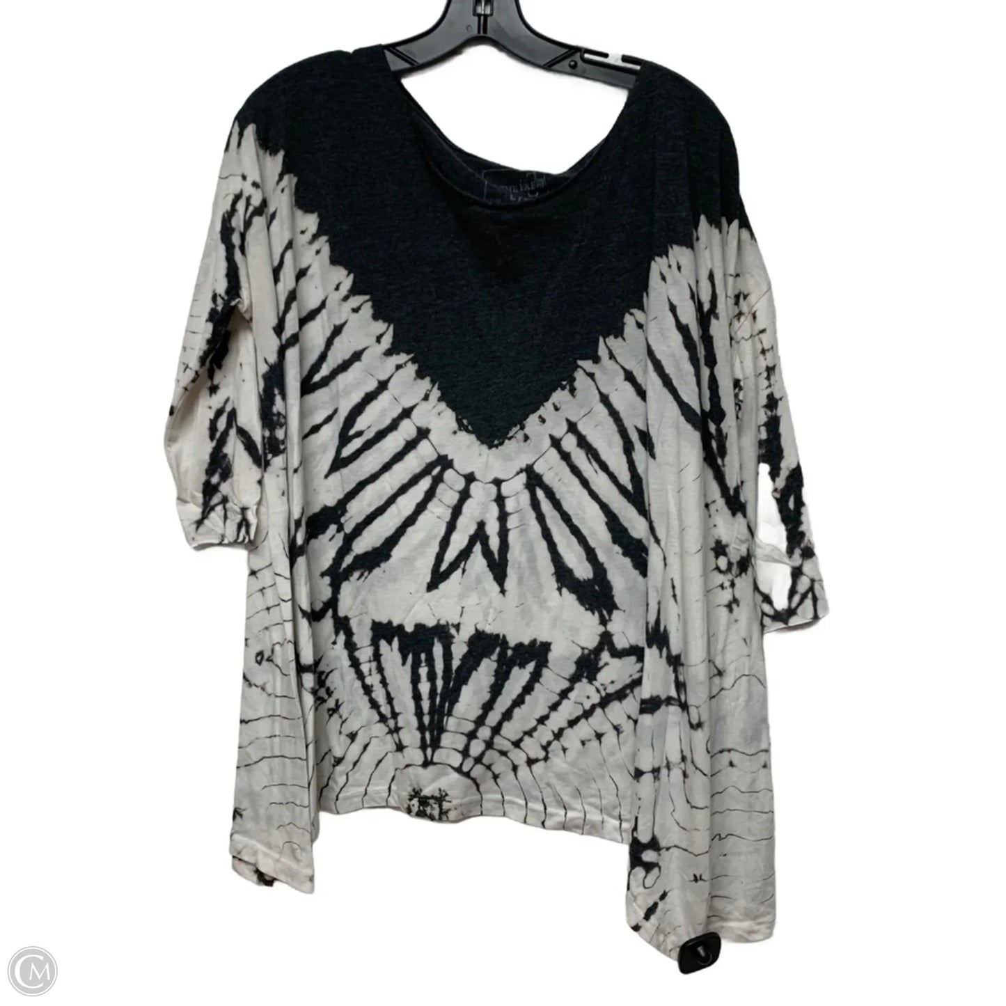 Top 3/4 Sleeve By We The Free In Grey & White, Size: L