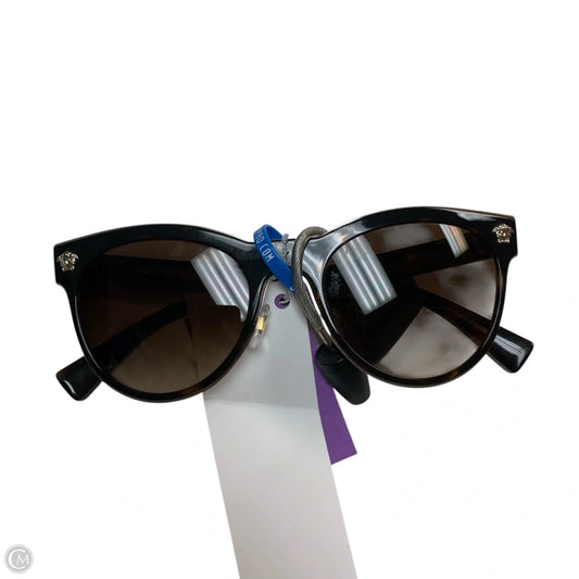 Sunglasses Luxury Designer By Versace