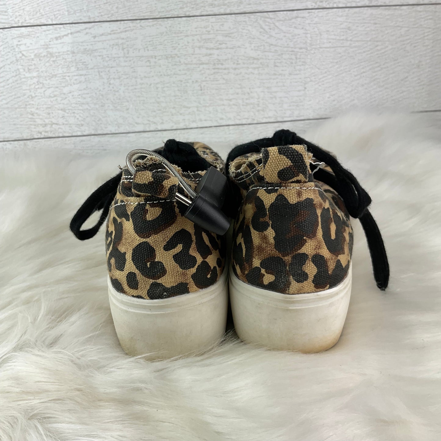 Animal Print Shoes Sneakers Jelly Pop, Size 9