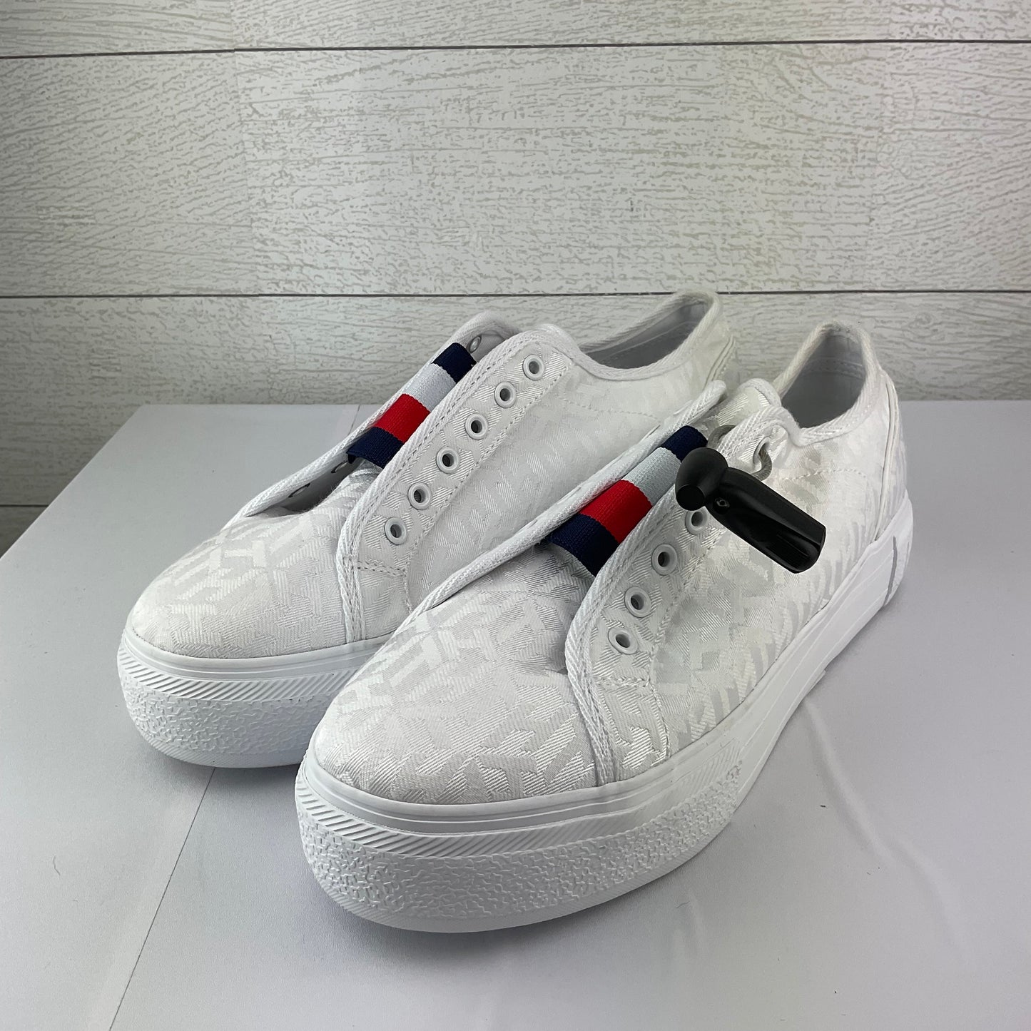 White Shoes Sneakers Tommy Hilfiger, Size 10