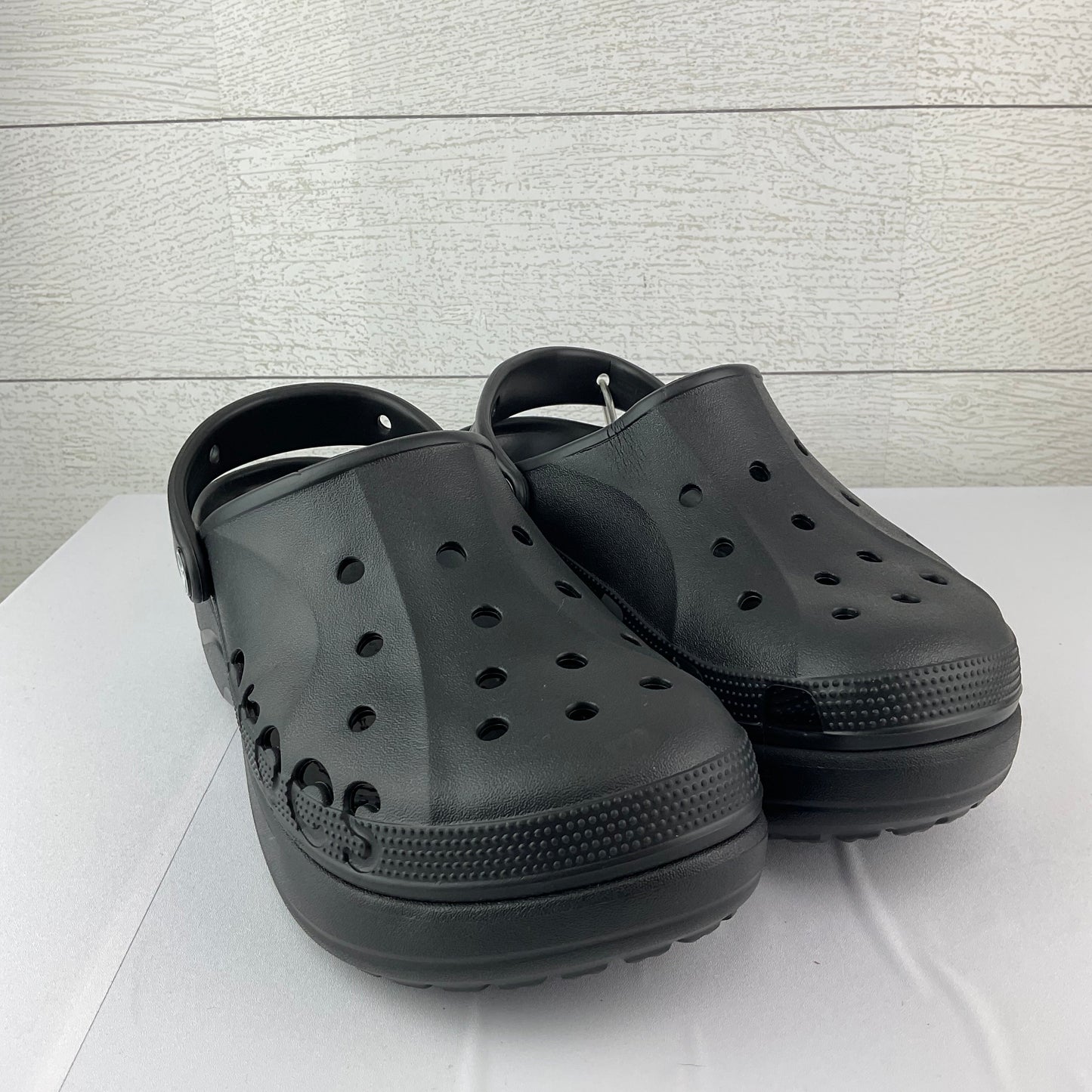Black Sandals Flats Crocs, Size 9