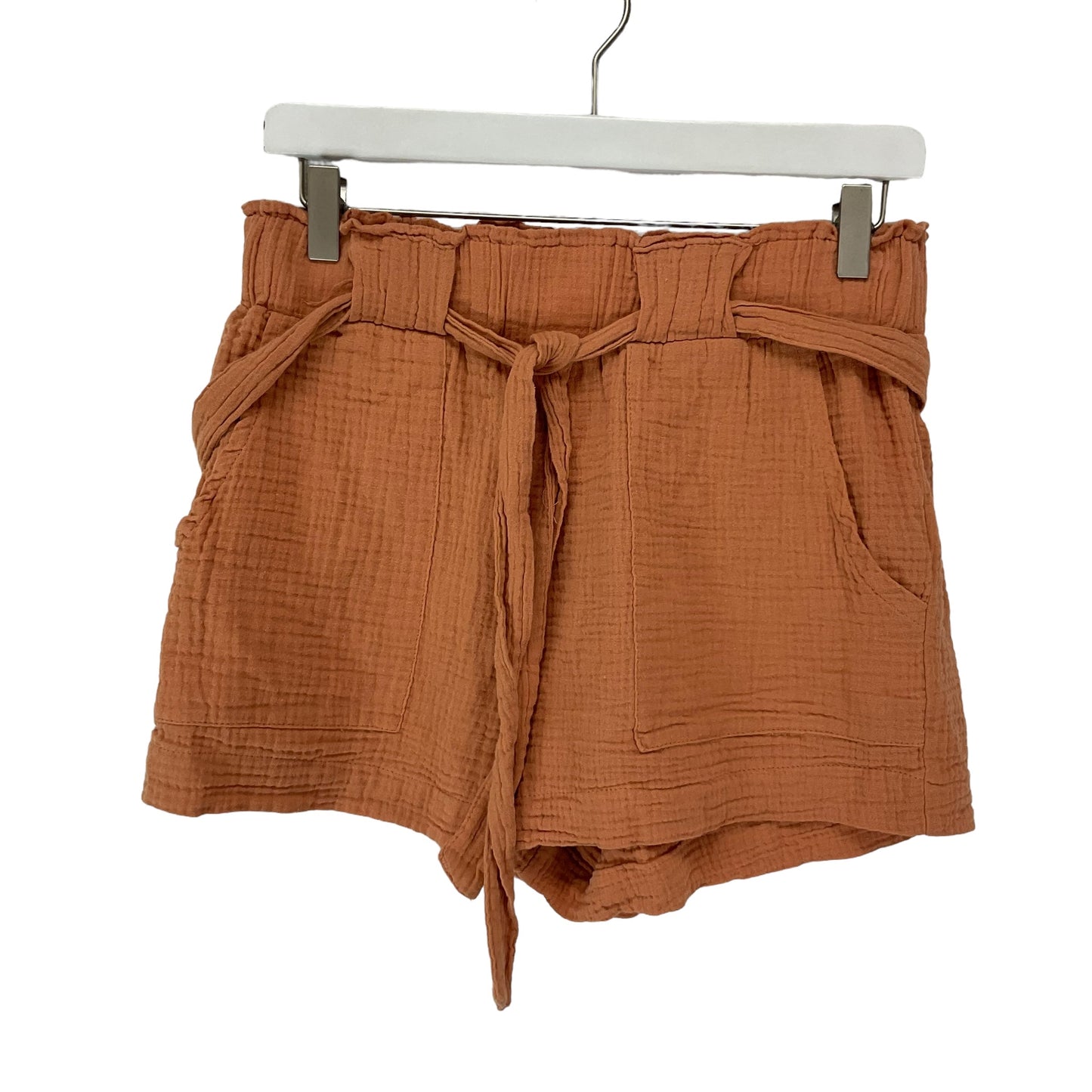 Orange Shorts Clothes Mentor, Size M