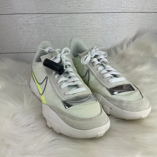 White Shoes Athletic Nike, Size 10