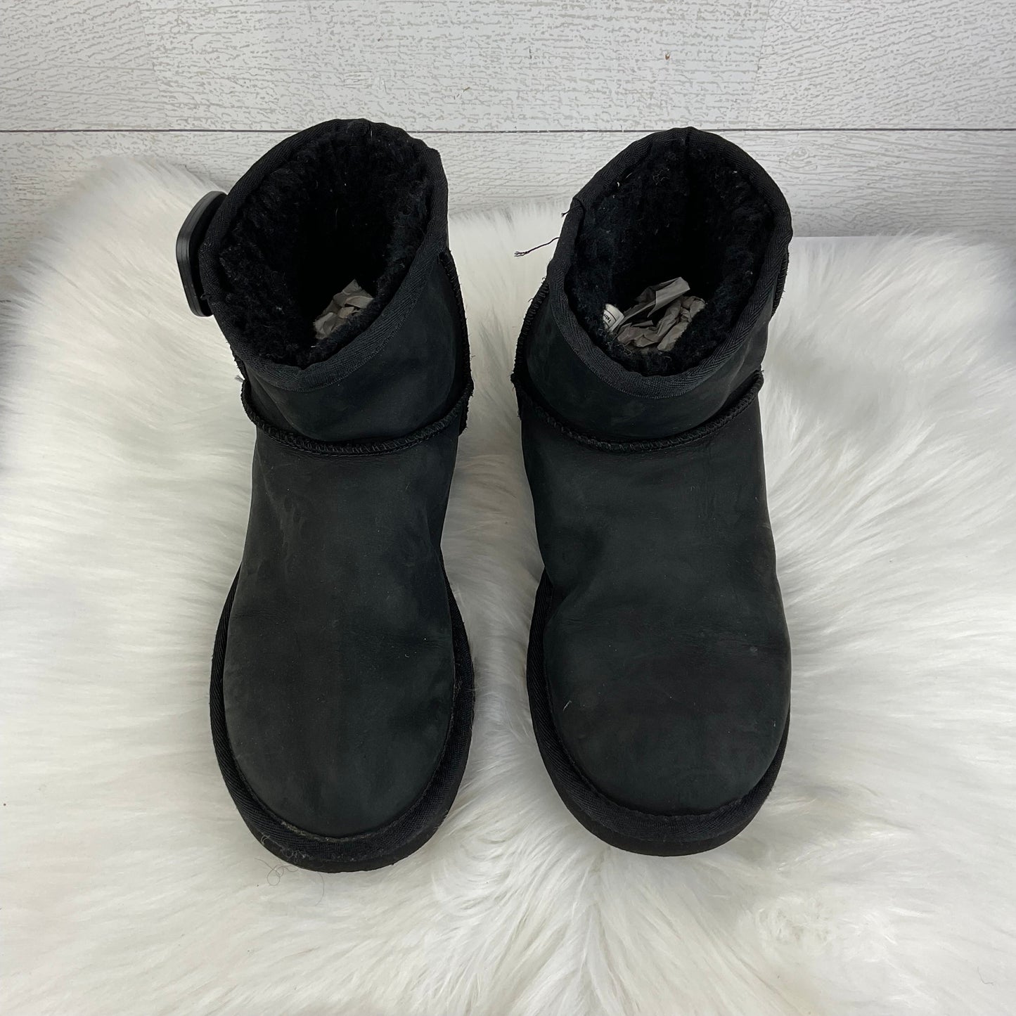 Boots Designer By Ugg In Black, Size: 9