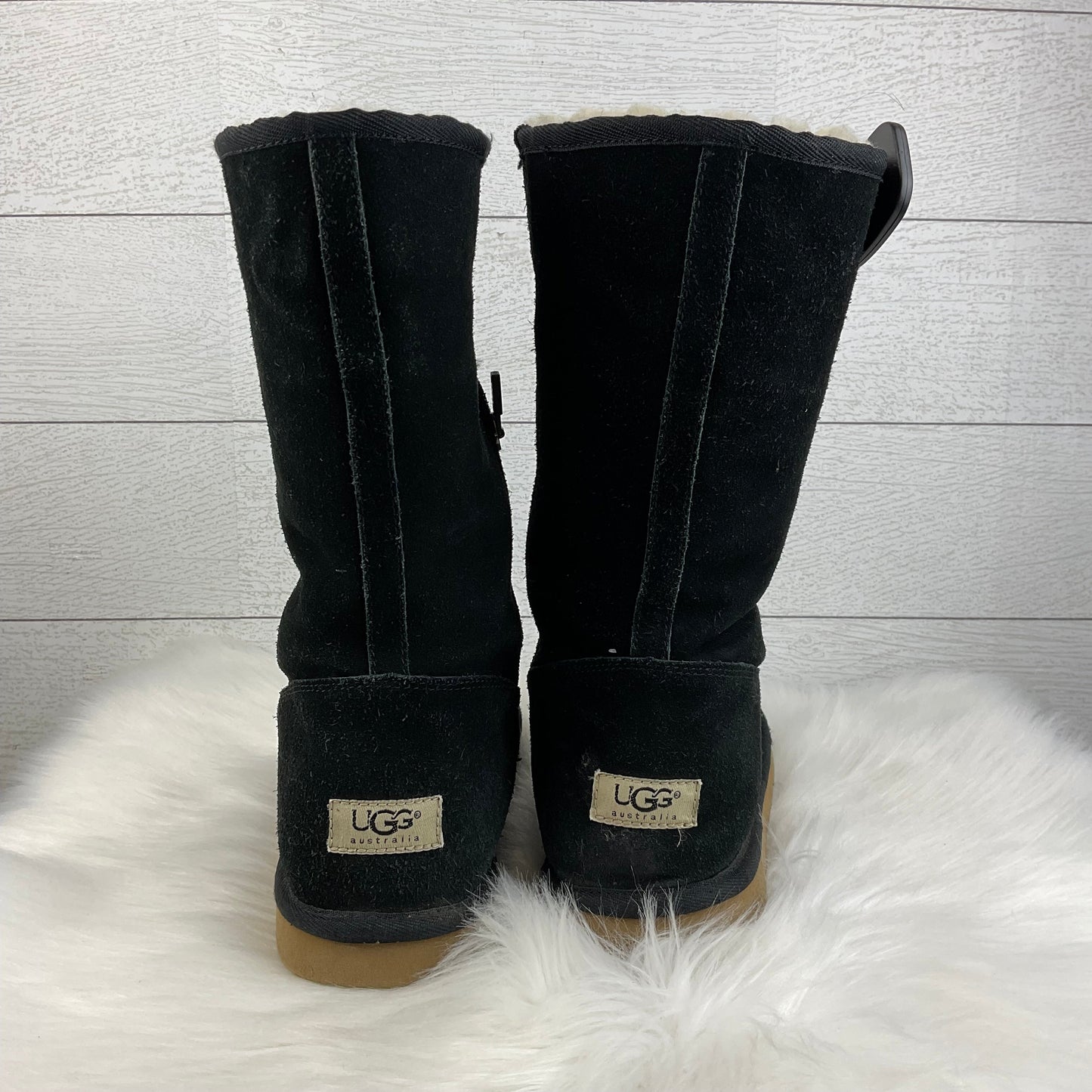 Boots Designer By Ugg In Black, Size: 10