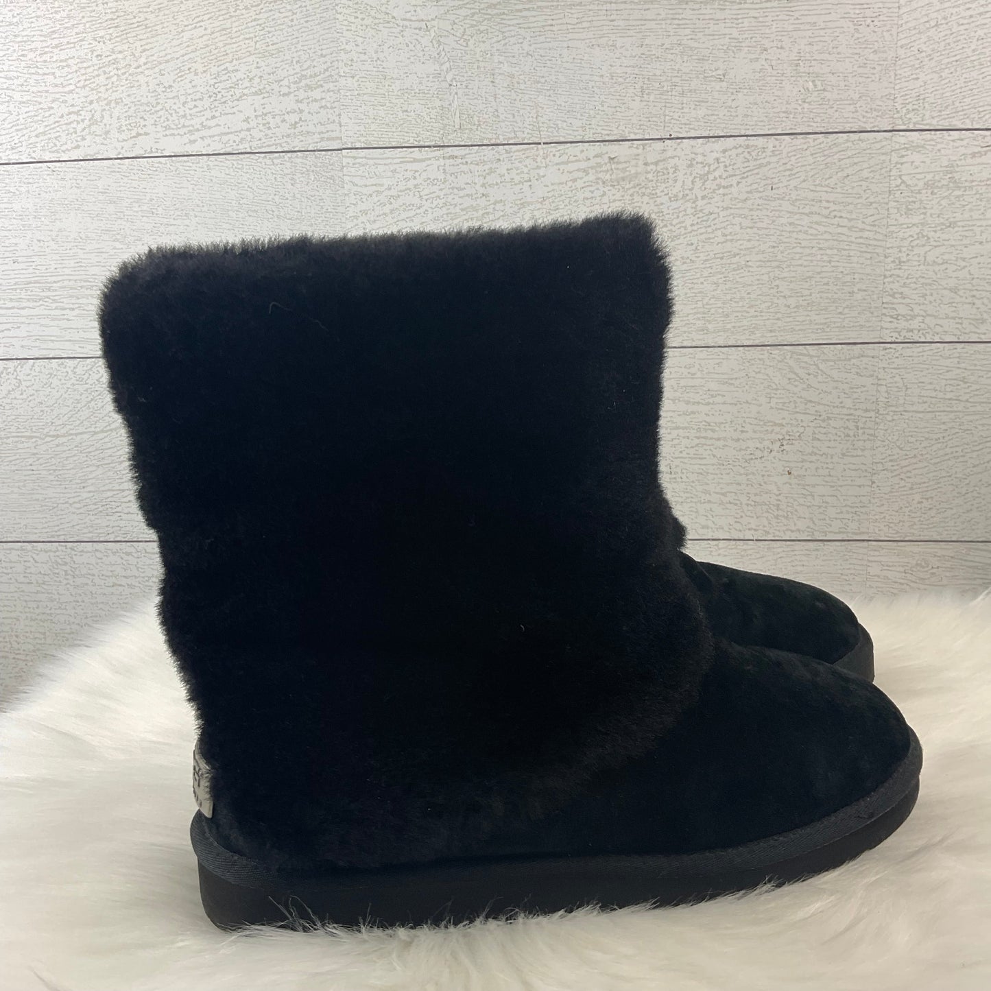 Boots Designer By Ugg In Black, Size: 11