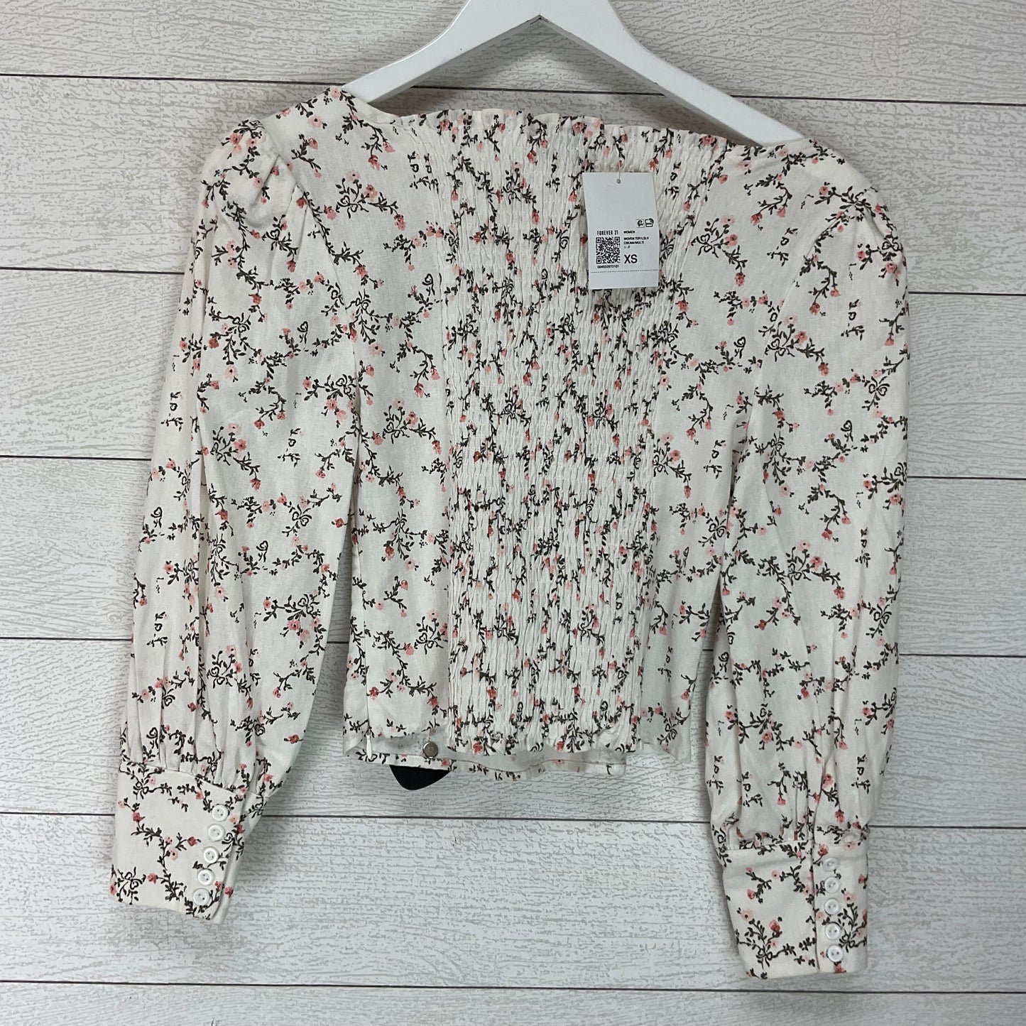 Top Long Sleeve By Forever 21 In White, Size: Xs