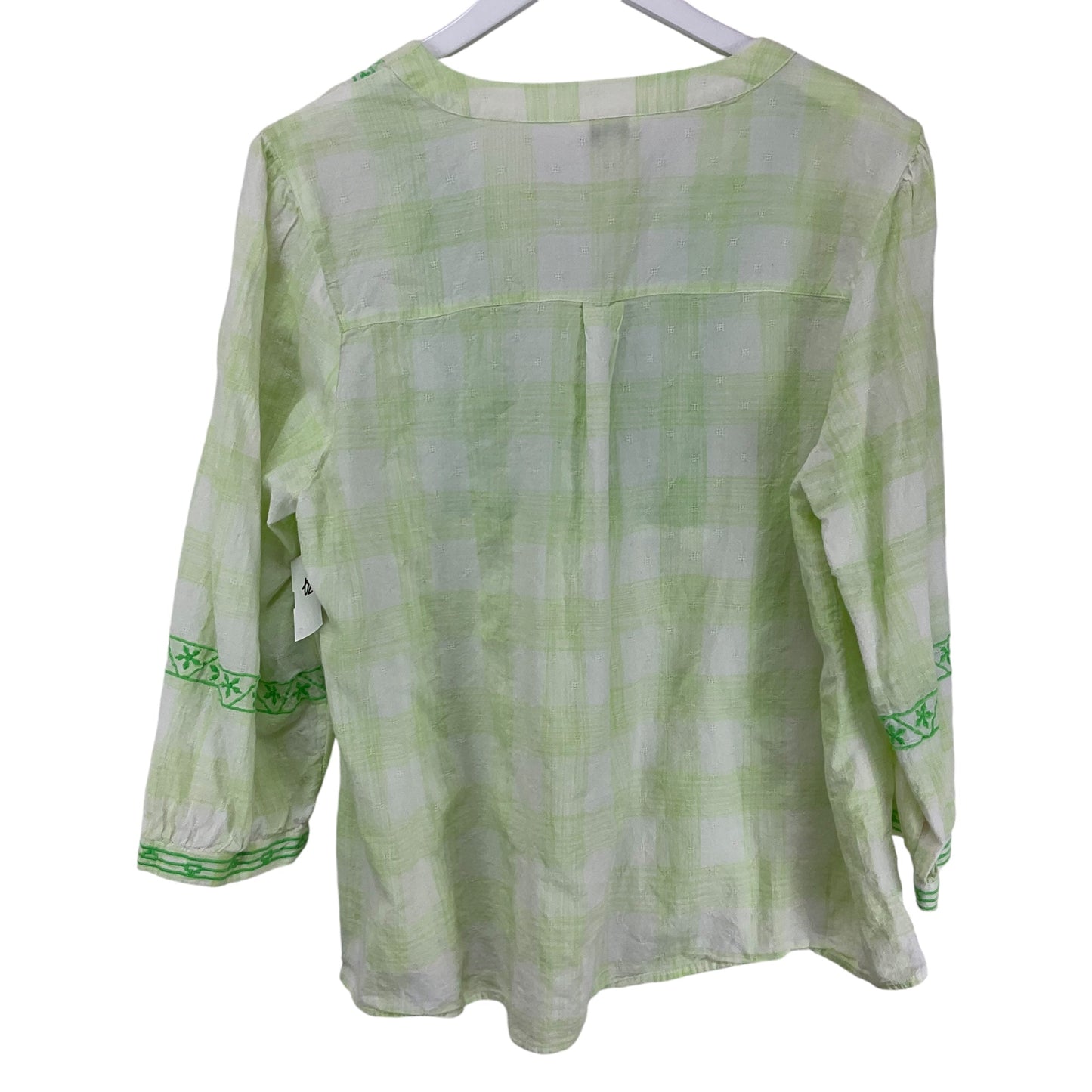 Top Long Sleeve By Crown And Ivy In Green, Size: Xl