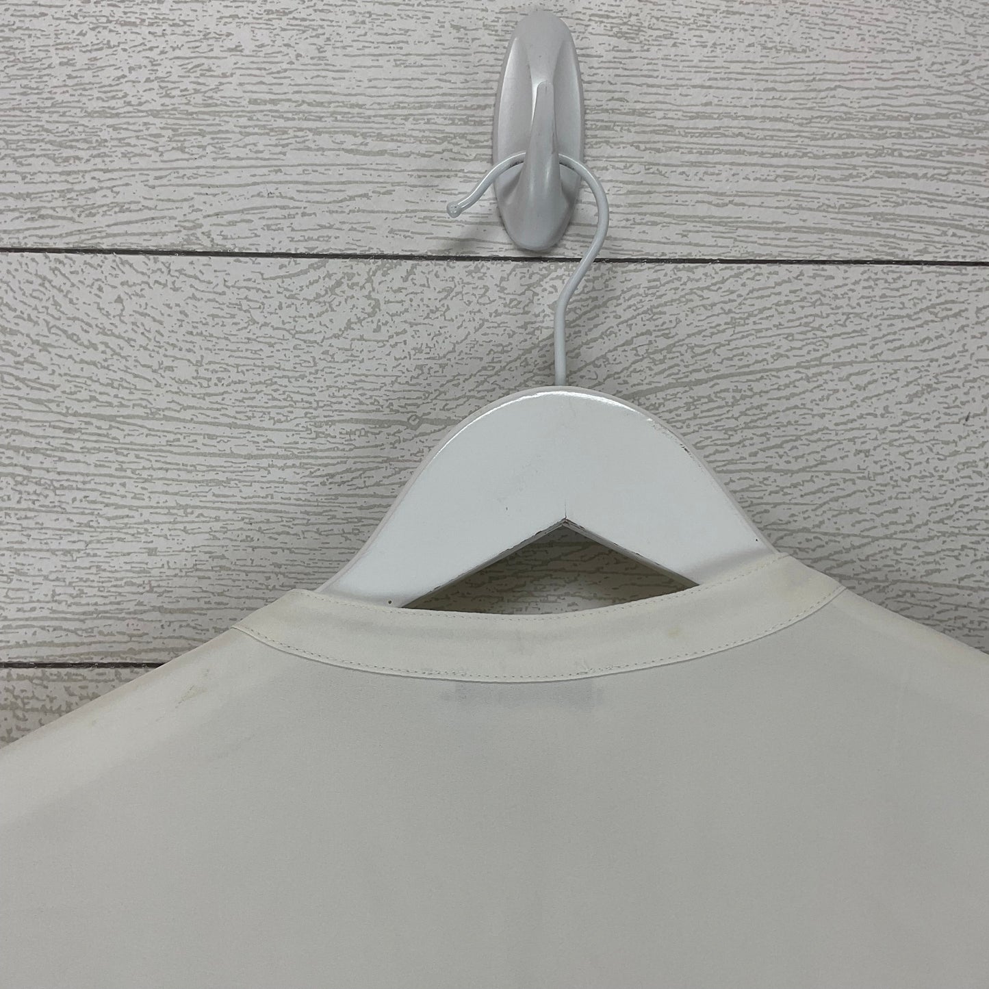 Top Long Sleeve By Express In White, Size: M