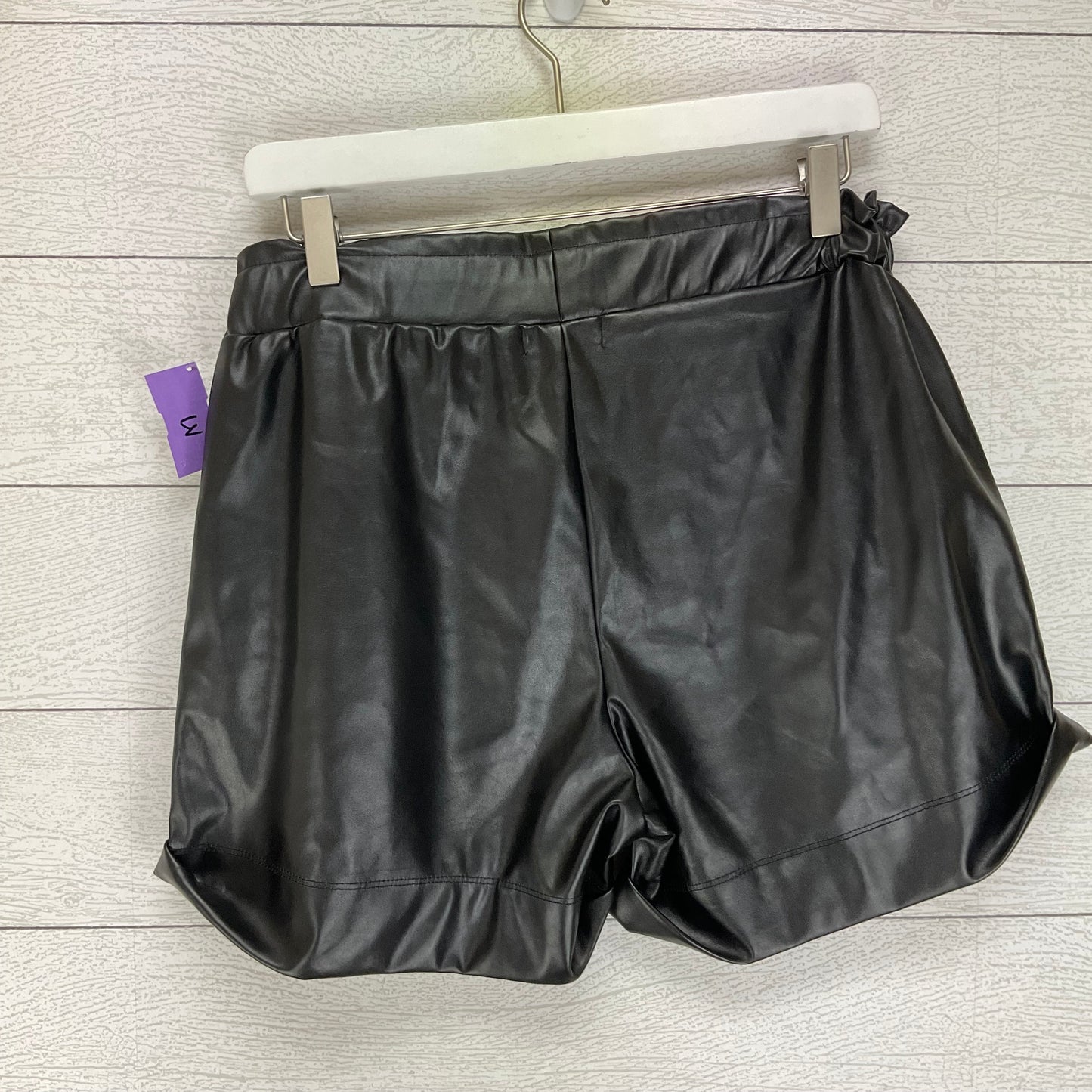 Shorts By Clothes Mentor  Size: L