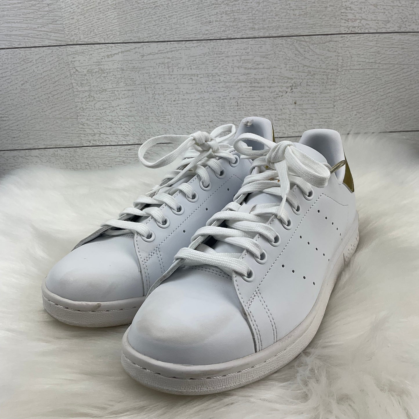 Shoes Sneakers By Adidas In White, Size: 8.5