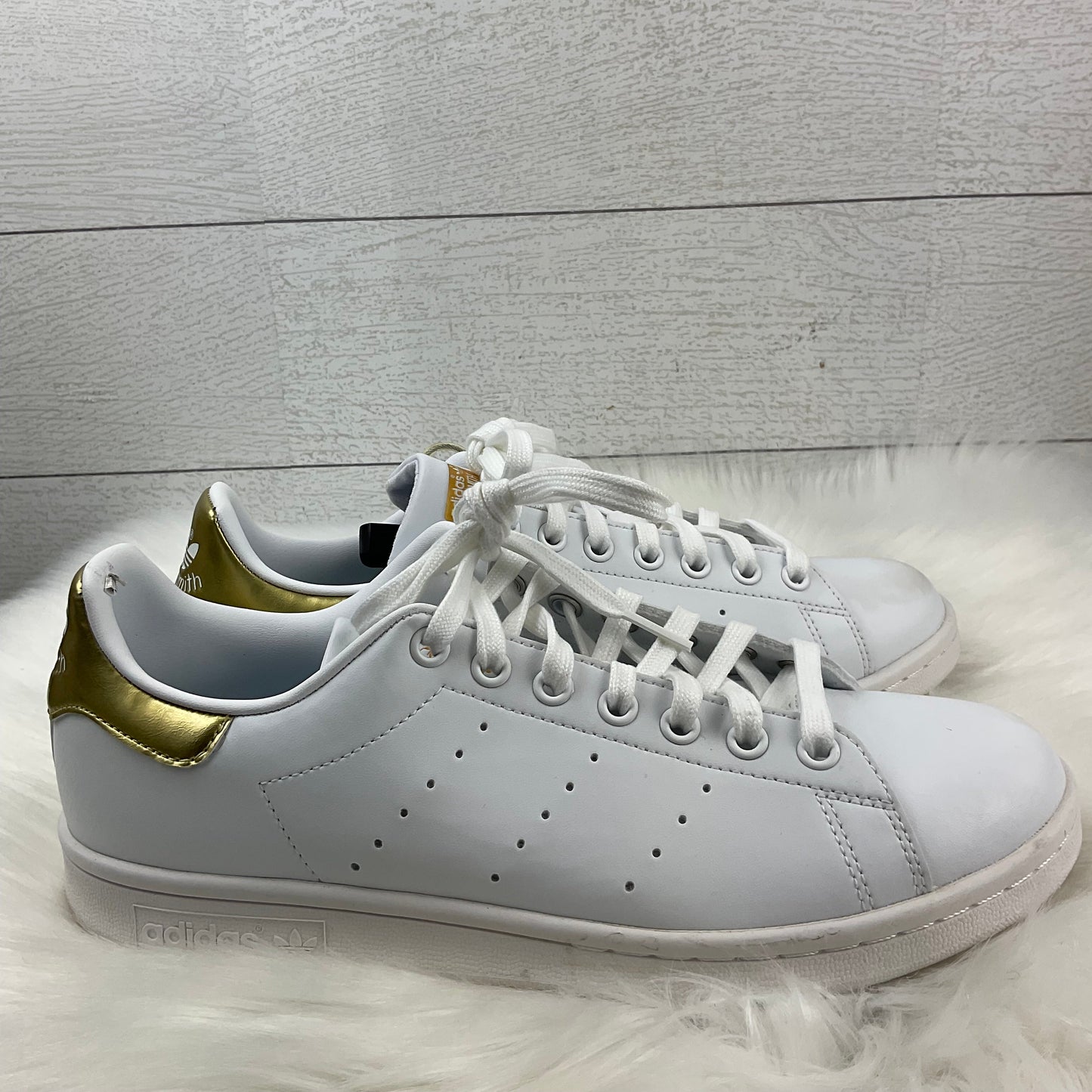 Shoes Sneakers By Adidas In White, Size: 8.5