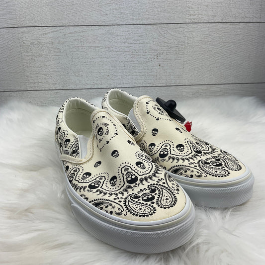 Shoes Flats By Vans In Cream, Size: 7.5