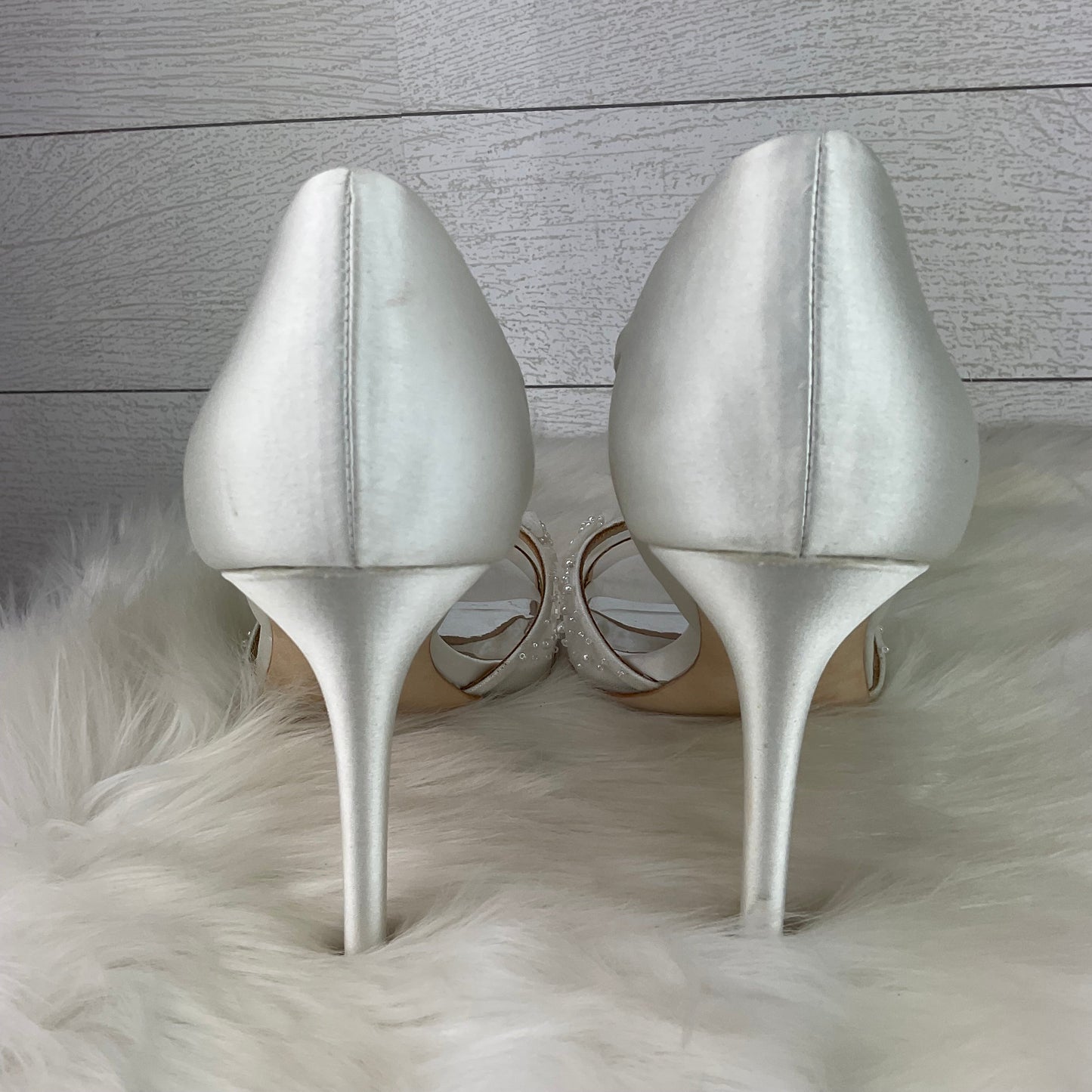 White Shoes Designer Badgley Mischka, Size 10