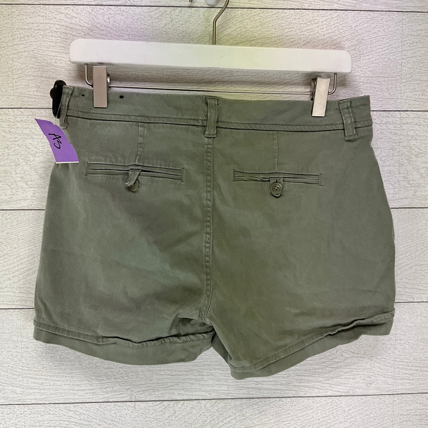Green Shorts Liverpool, Size 6