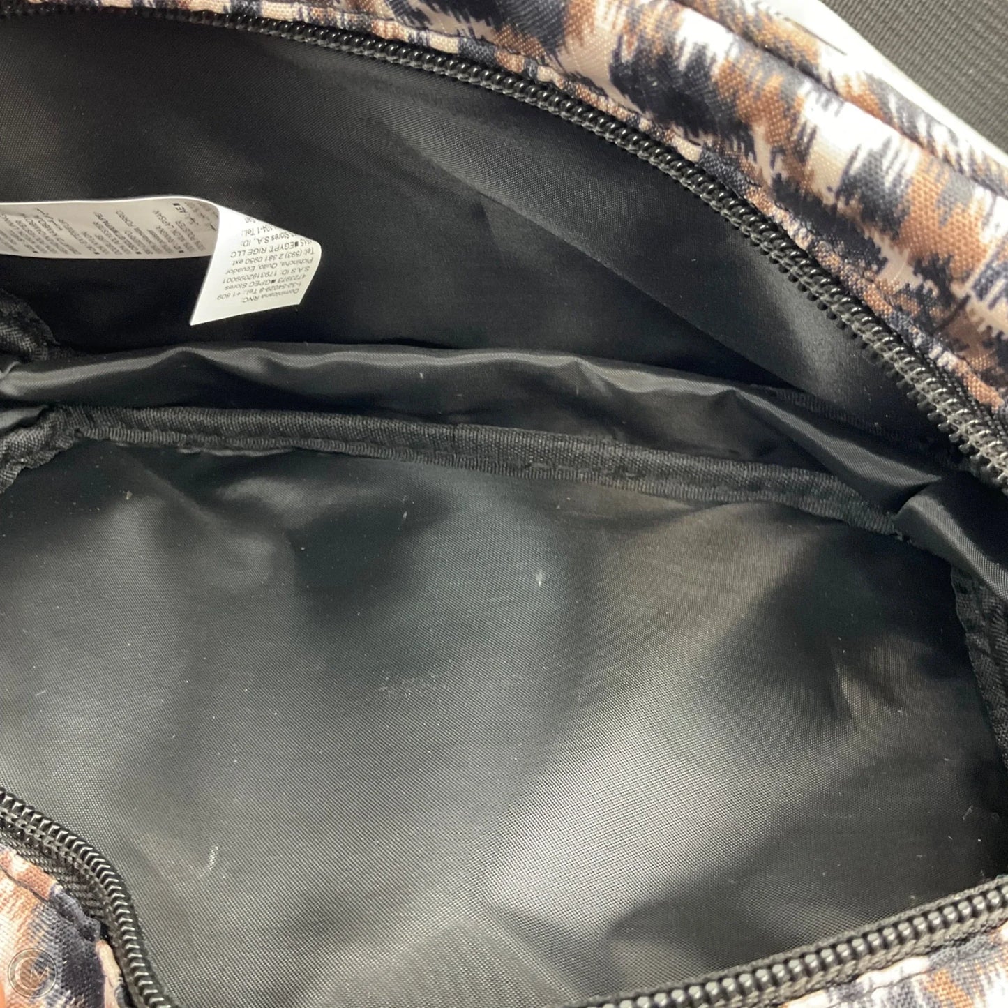 Belt Bag By Old Navy, Size: Medium