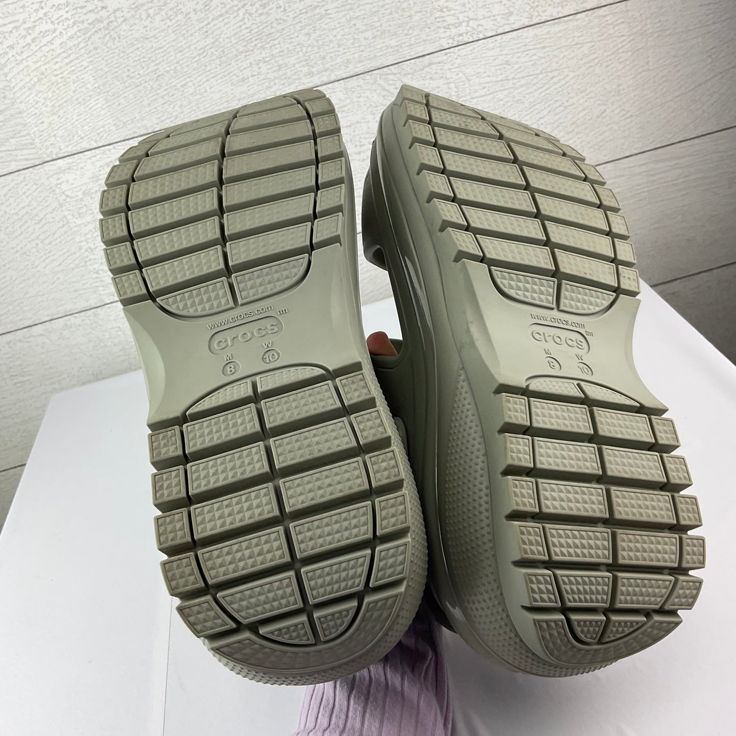 Green Sandals Heels Platform Crocs, Size 10