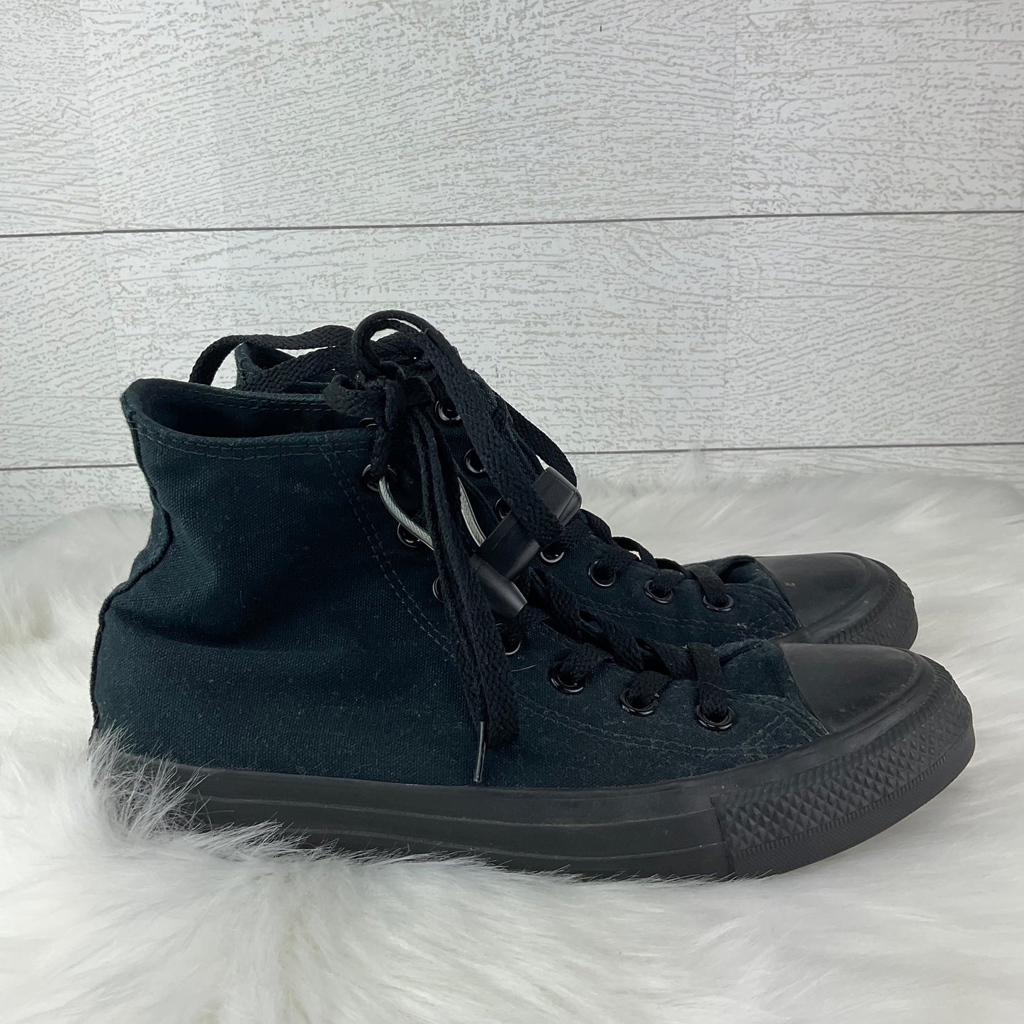 Shoes Sneakers By Converse In Black, Size: 7