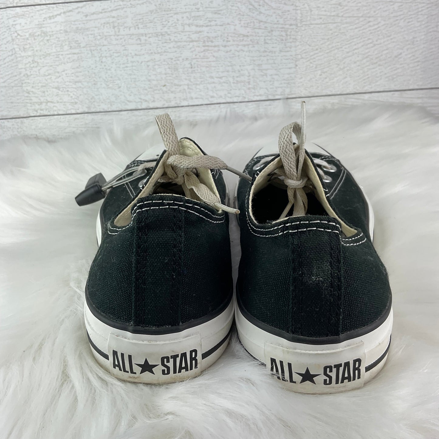 Shoes Sneakers By Converse In Black, Size: 7