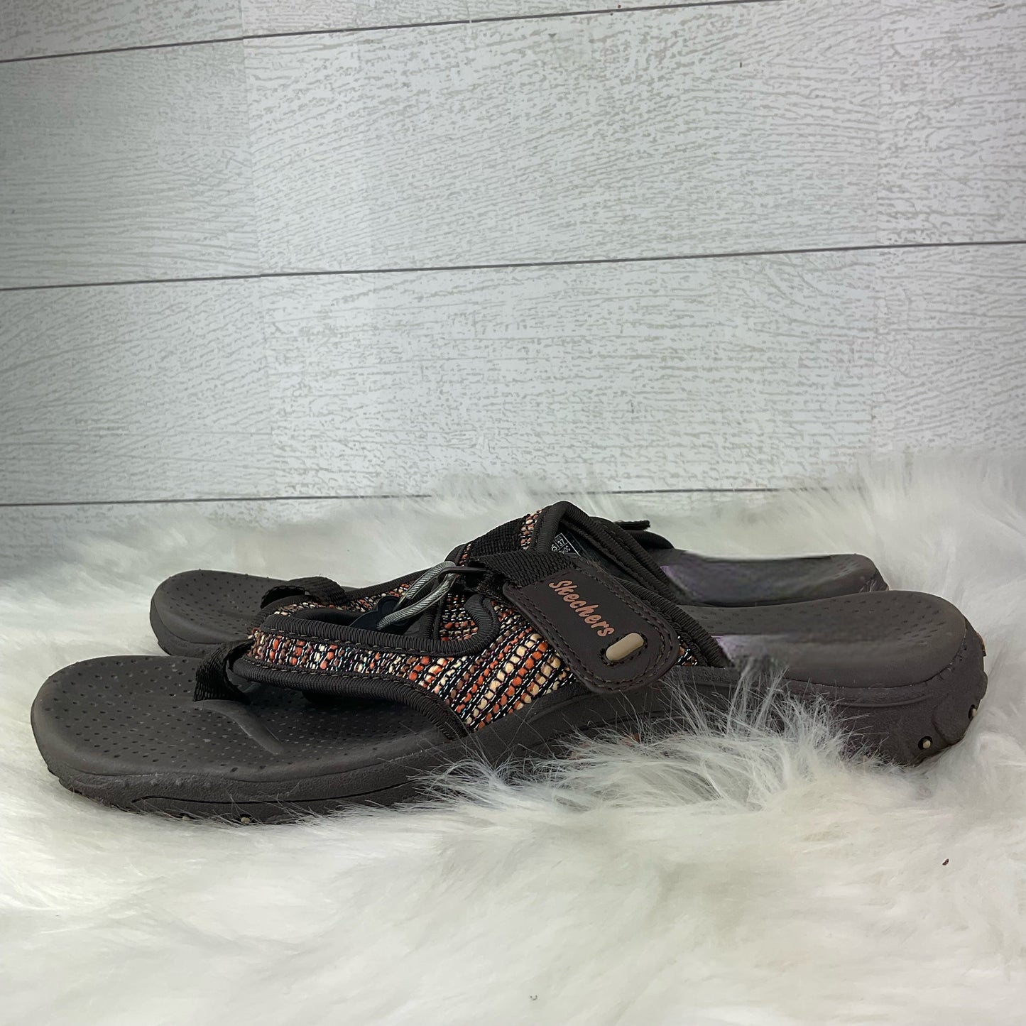 Brown Sandals Flats Skechers, Size 8
