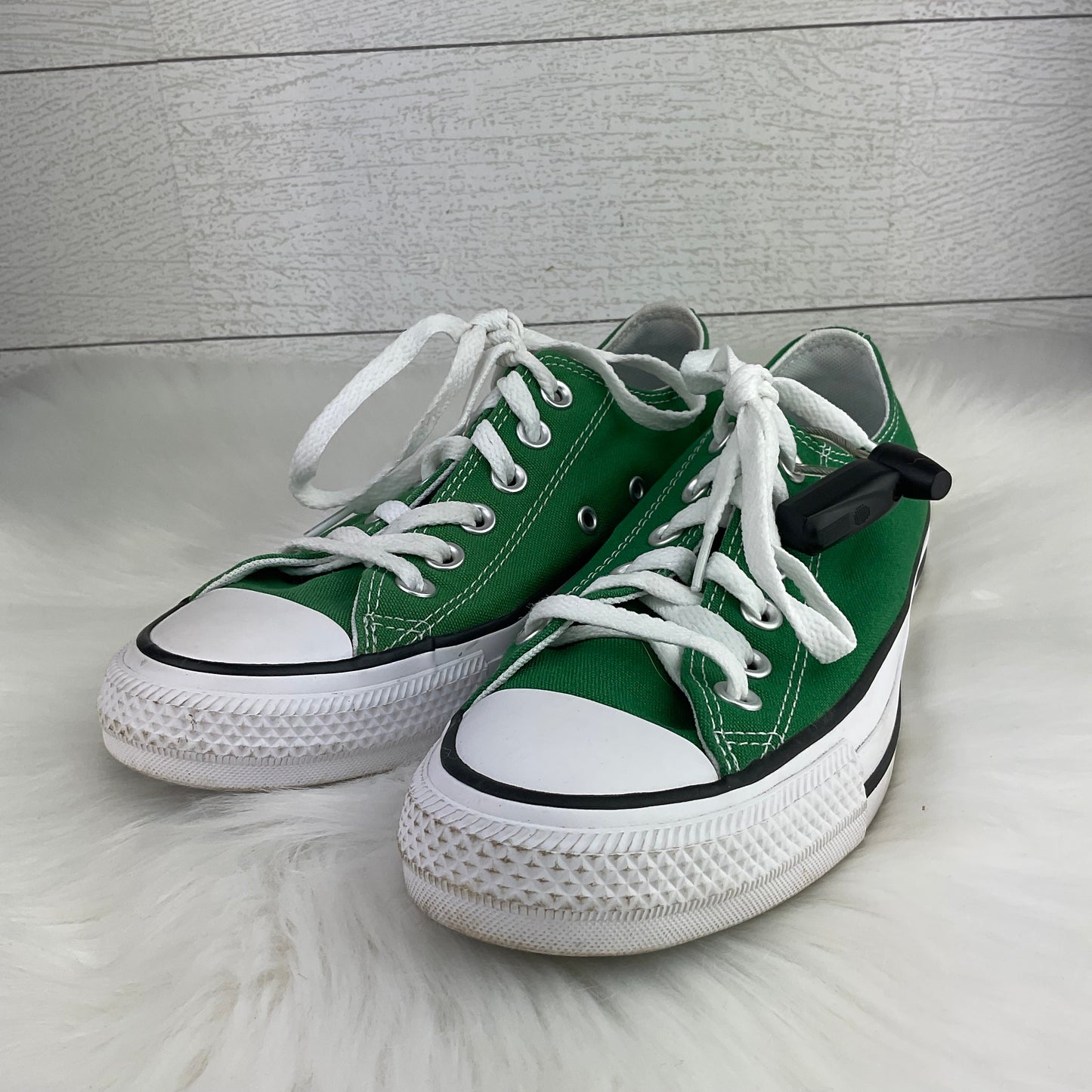 Shoes Sneakers By Converse In Green, Size: 7