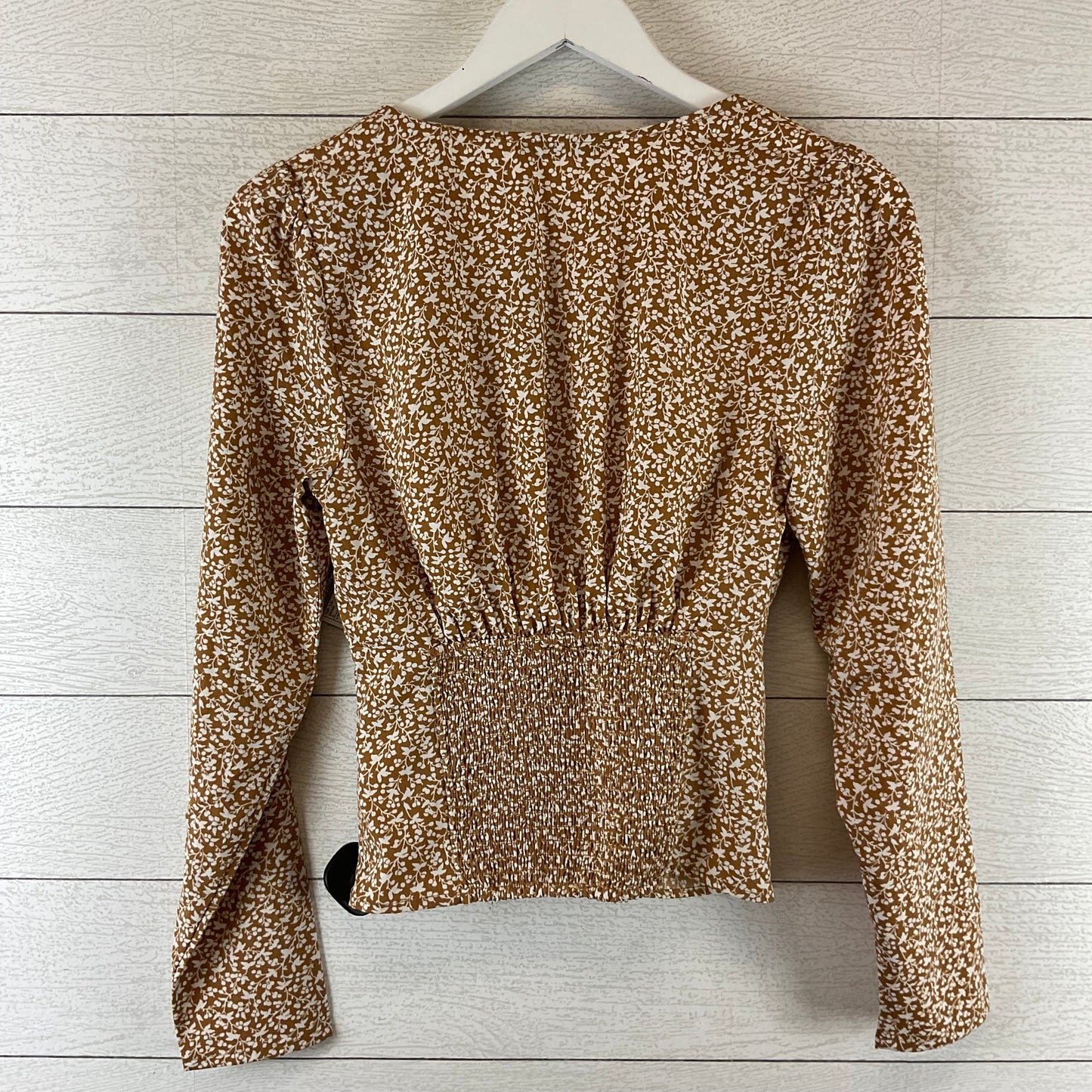 Top Long Sleeve By Abercrombie And Fitch In Brown, Size: S