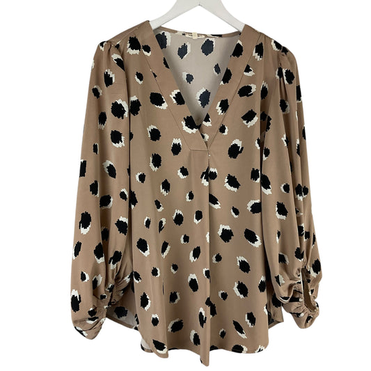 Top Long Sleeve By Jodifl In Tan, Size: M