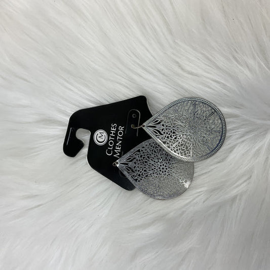 Earrings Dangle/drop By Clothes Mentor