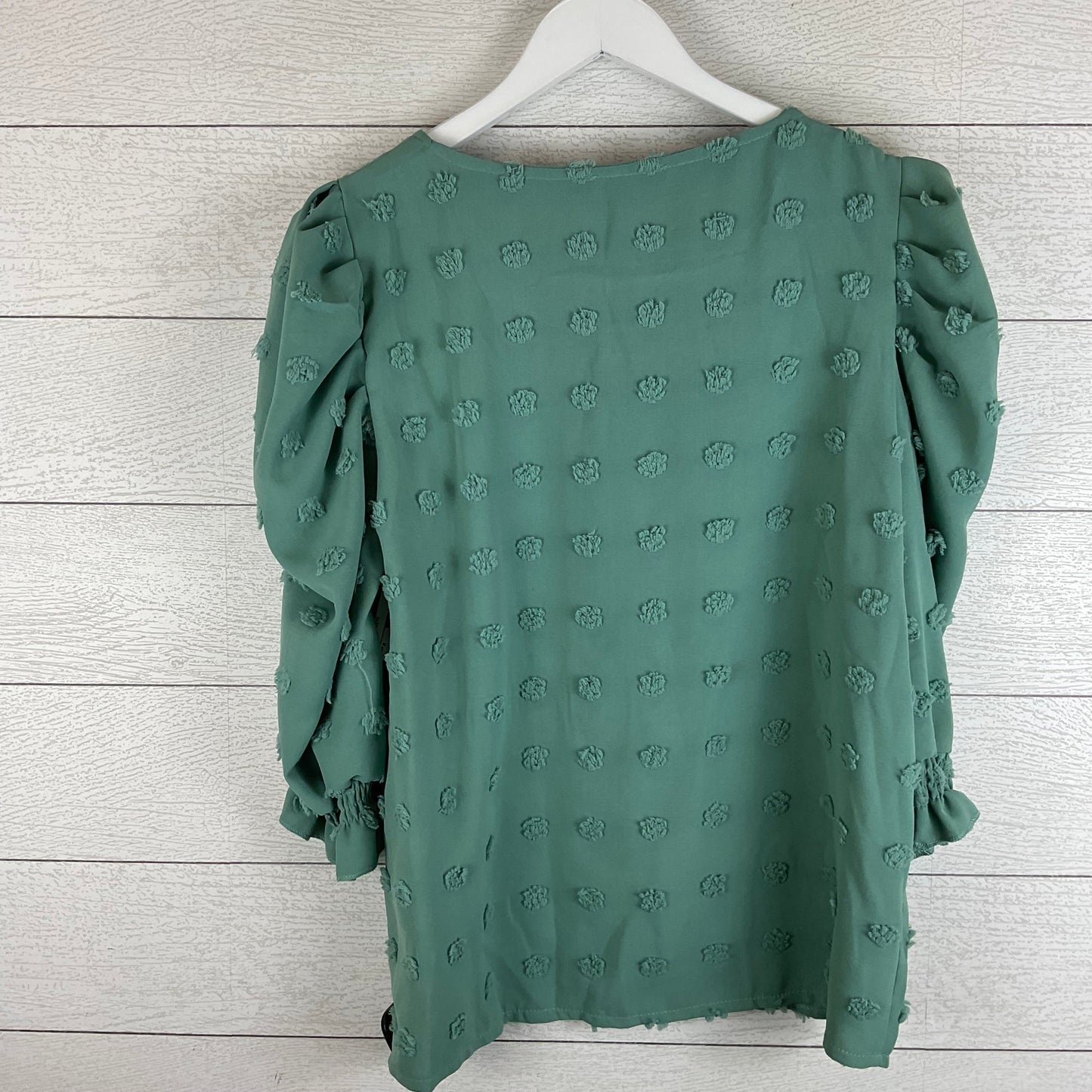 Top 3/4 Sleeve By Shein In Green, Size: M