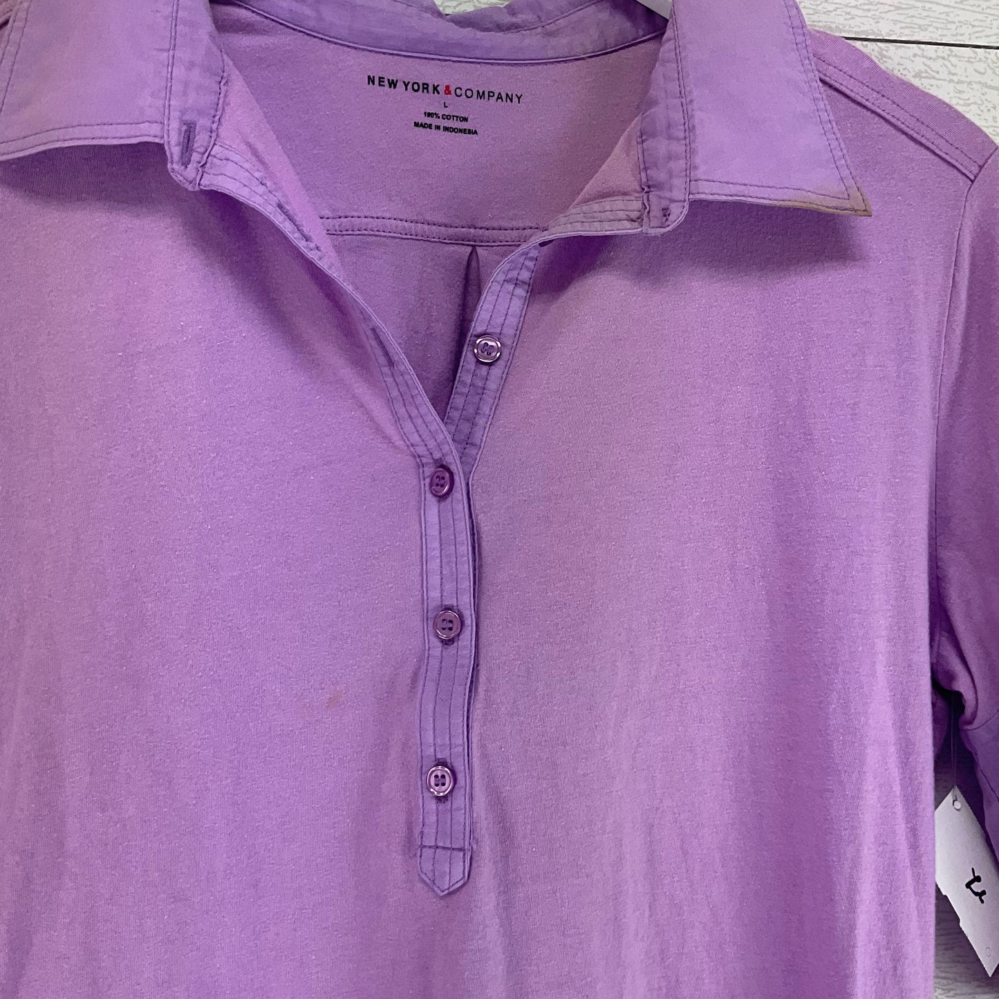 Top Short Sleeve By New York And Co In Purple, Size: L