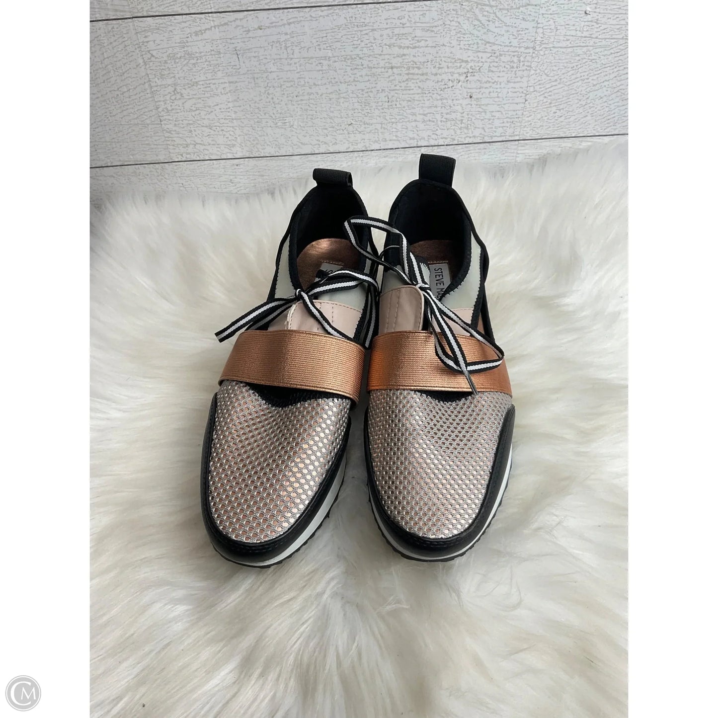 Shoes Sneakers By Steve Madden In Rose Gold, Size: 9.5