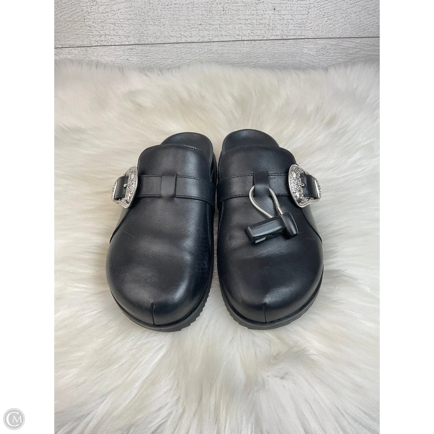 Shoes Flats By Steve Madden In Black, Size: 5